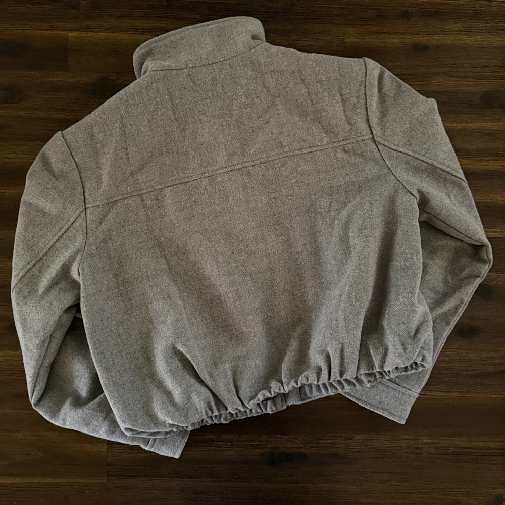 Lulu’s Jinora Light Grey Zip-Front Bomber Jacket Large NWT - Picture 8 of 13